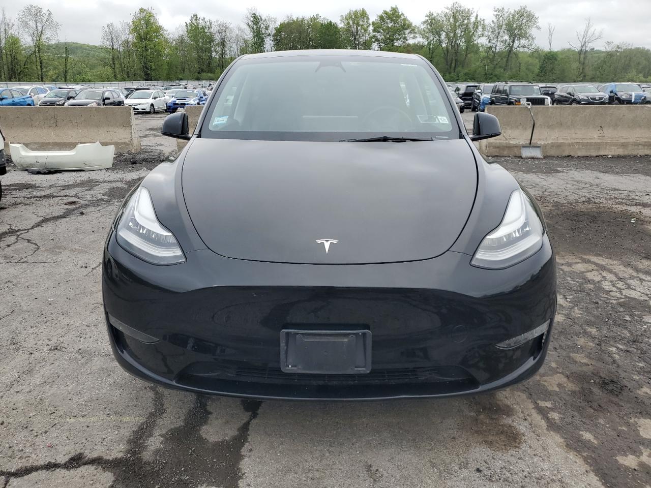 2023 Tesla Model Y - Фото 5