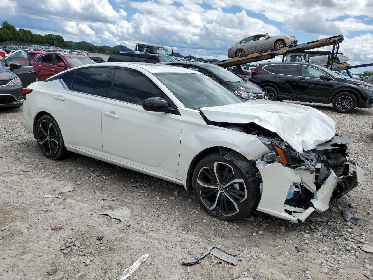 2024 Nissan Altima Sr - Image 4