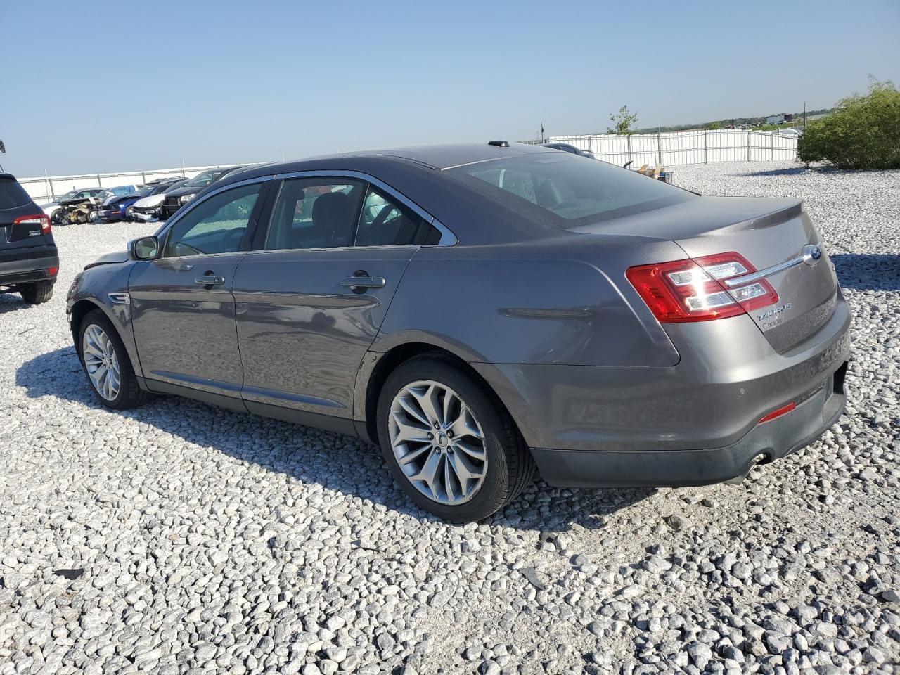 2013 Ford Taurus Limited - Image 2
