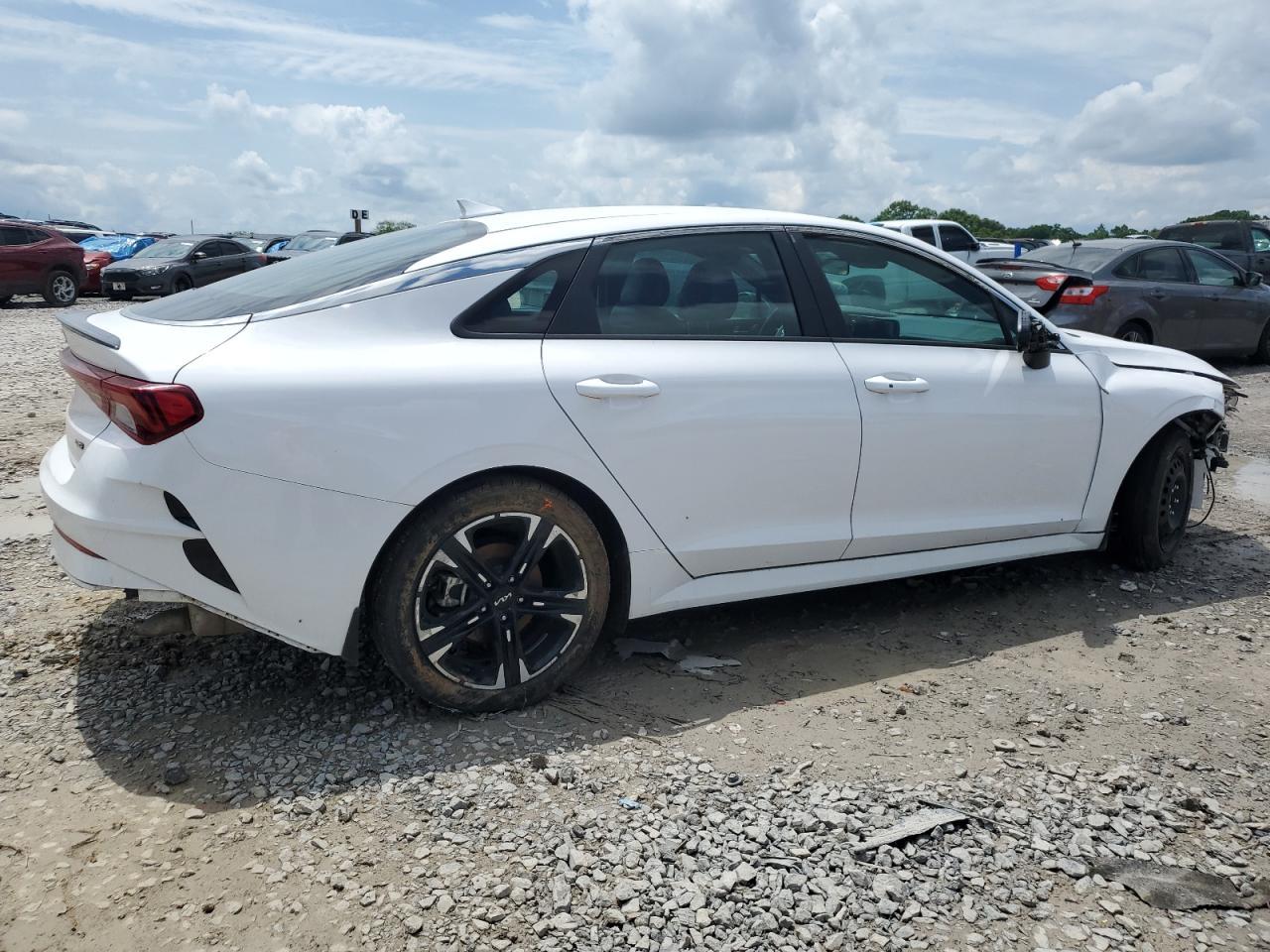 2022 Kia K5 Gt Line - Image 3