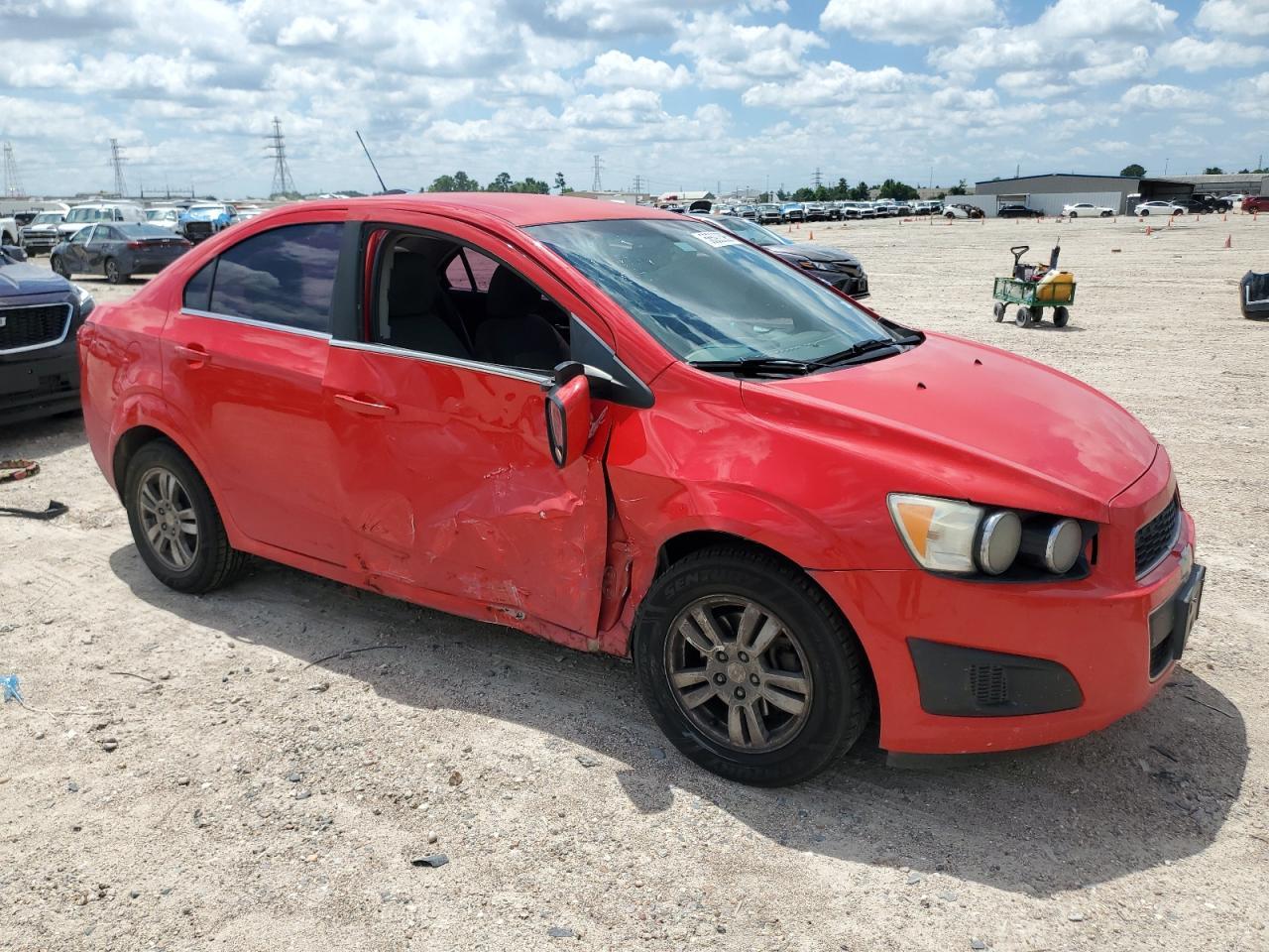 2015 Chevrolet Sonic Lt - Фото 4