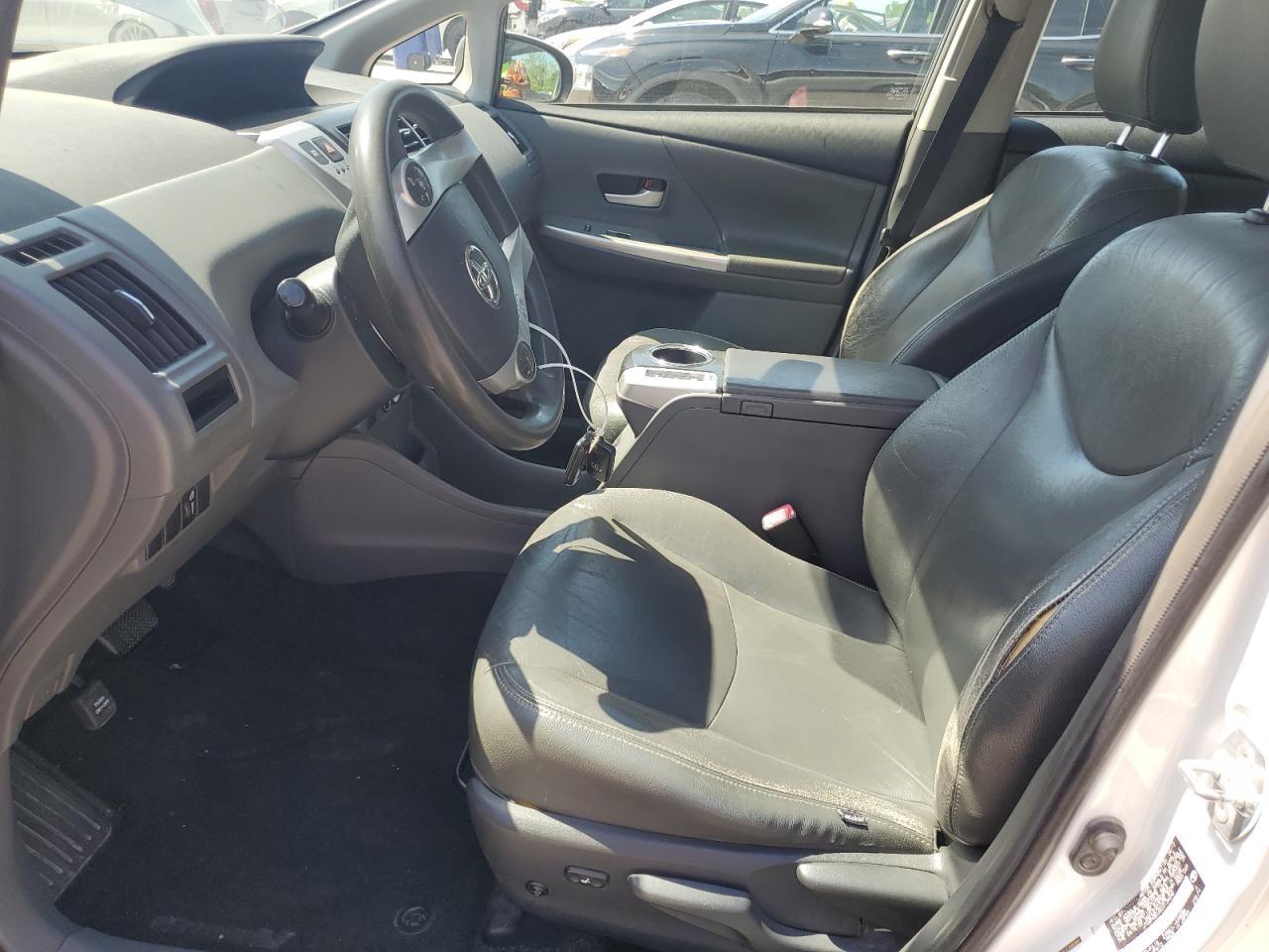 2012 Toyota Prius V - Image 7