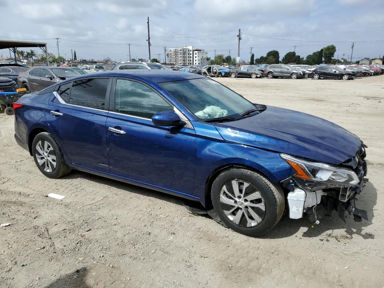 2022 Nissan Altima S - Image 4