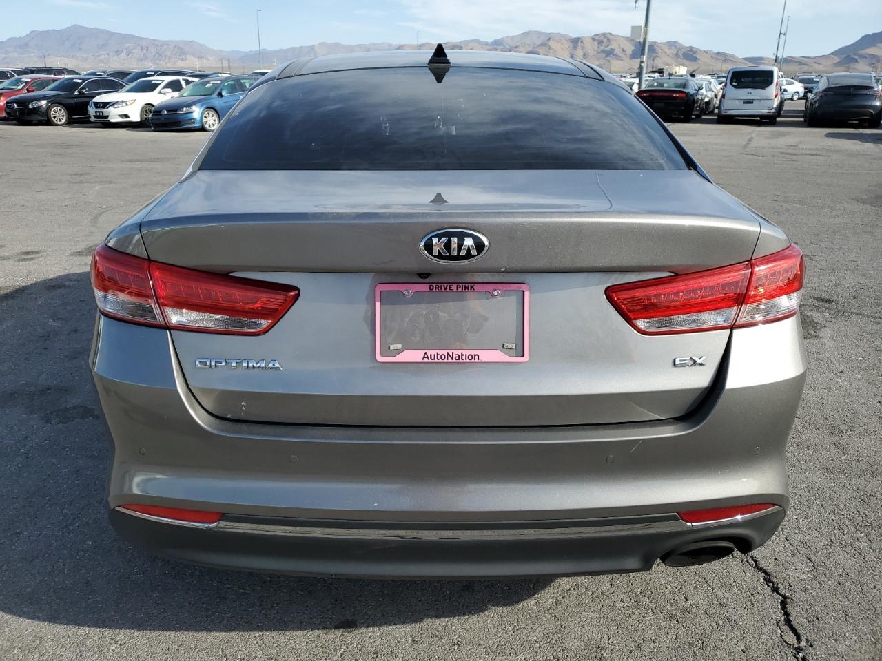2016 Kia Optima Ex - Image 6