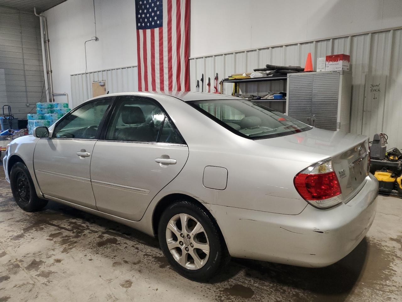 2005 Toyota Camry Xle - Фото 3