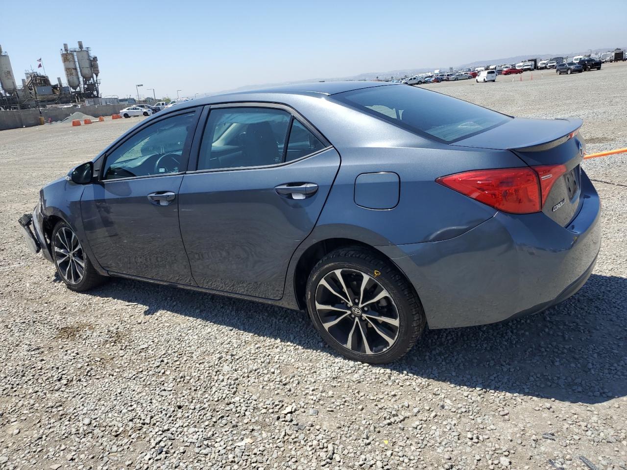 2017 Toyota Corolla Se - Фото 2