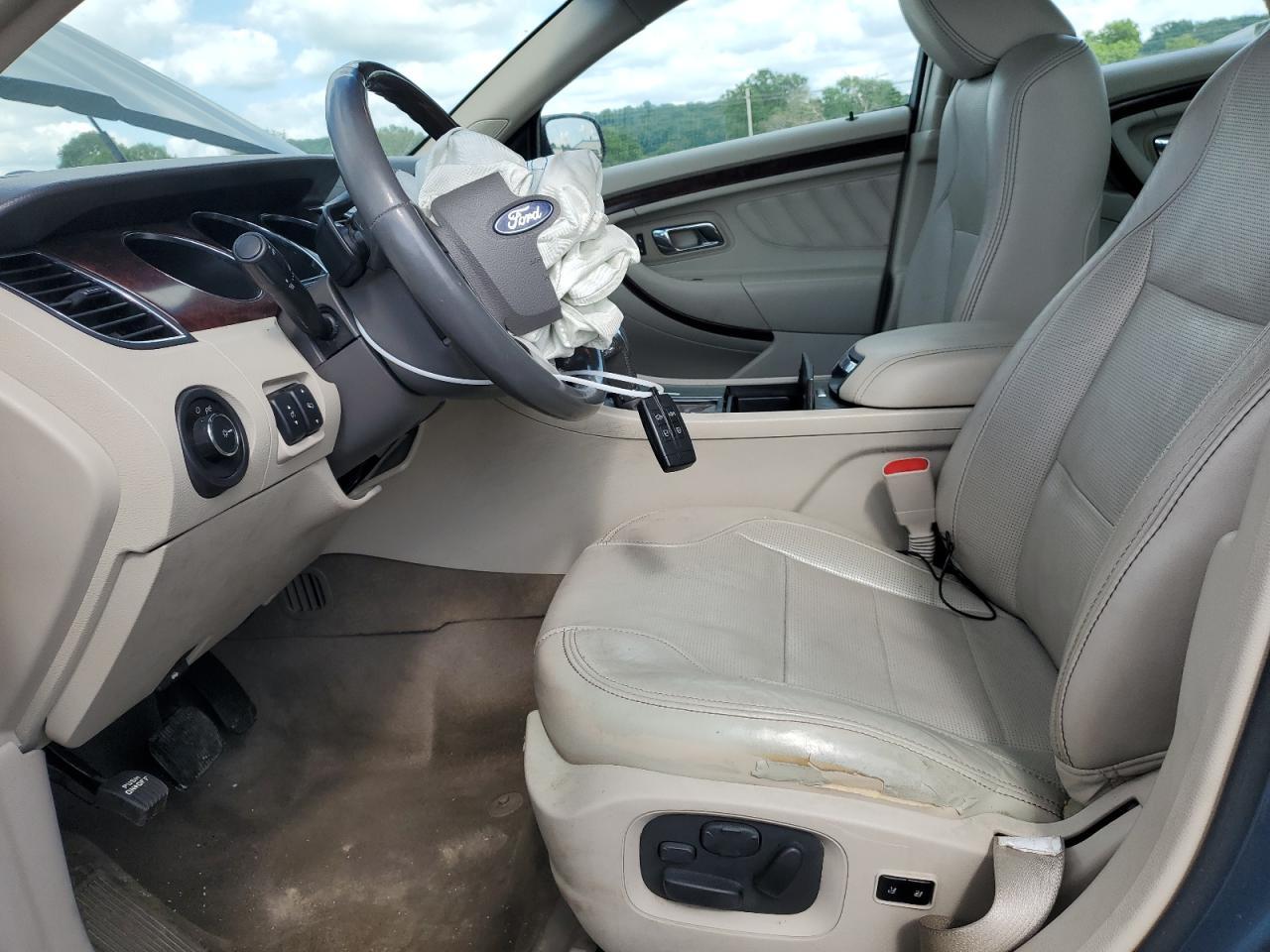 2010 Ford Taurus Limited - Фото 7