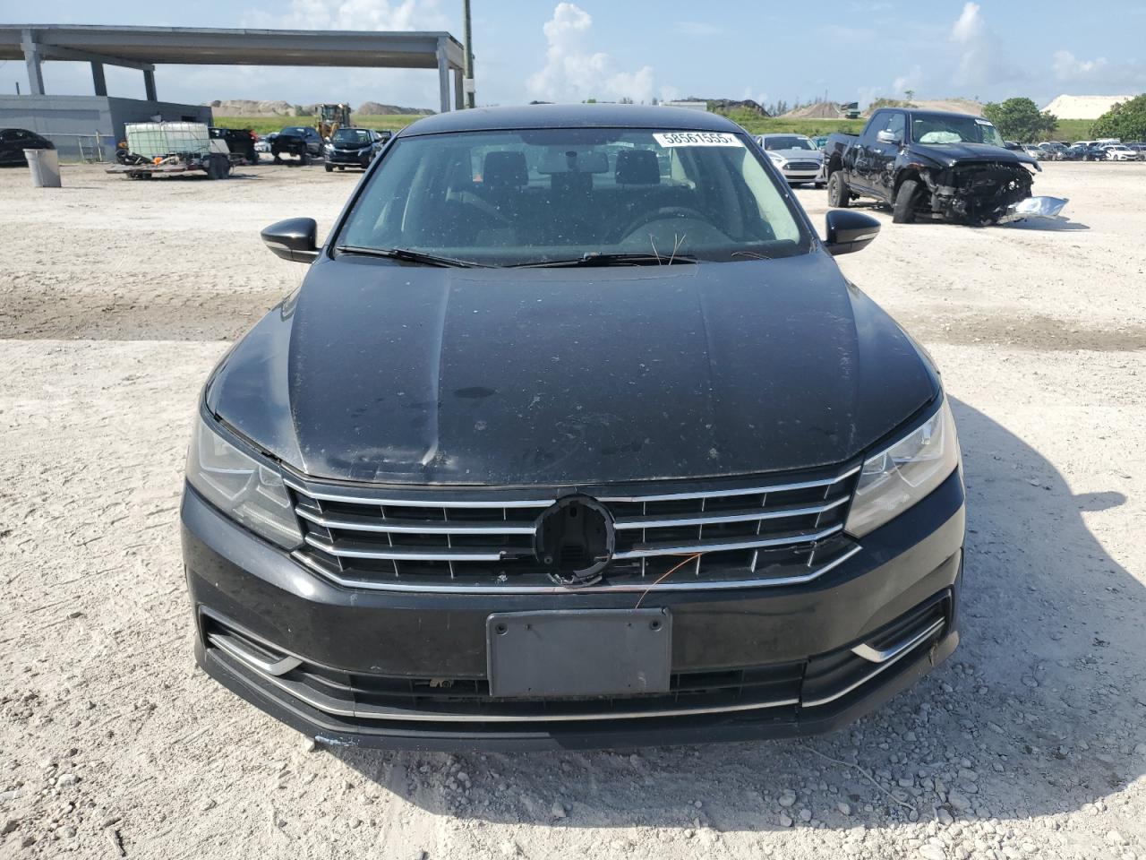 2016 Volkswagen Passat S - Фото 5