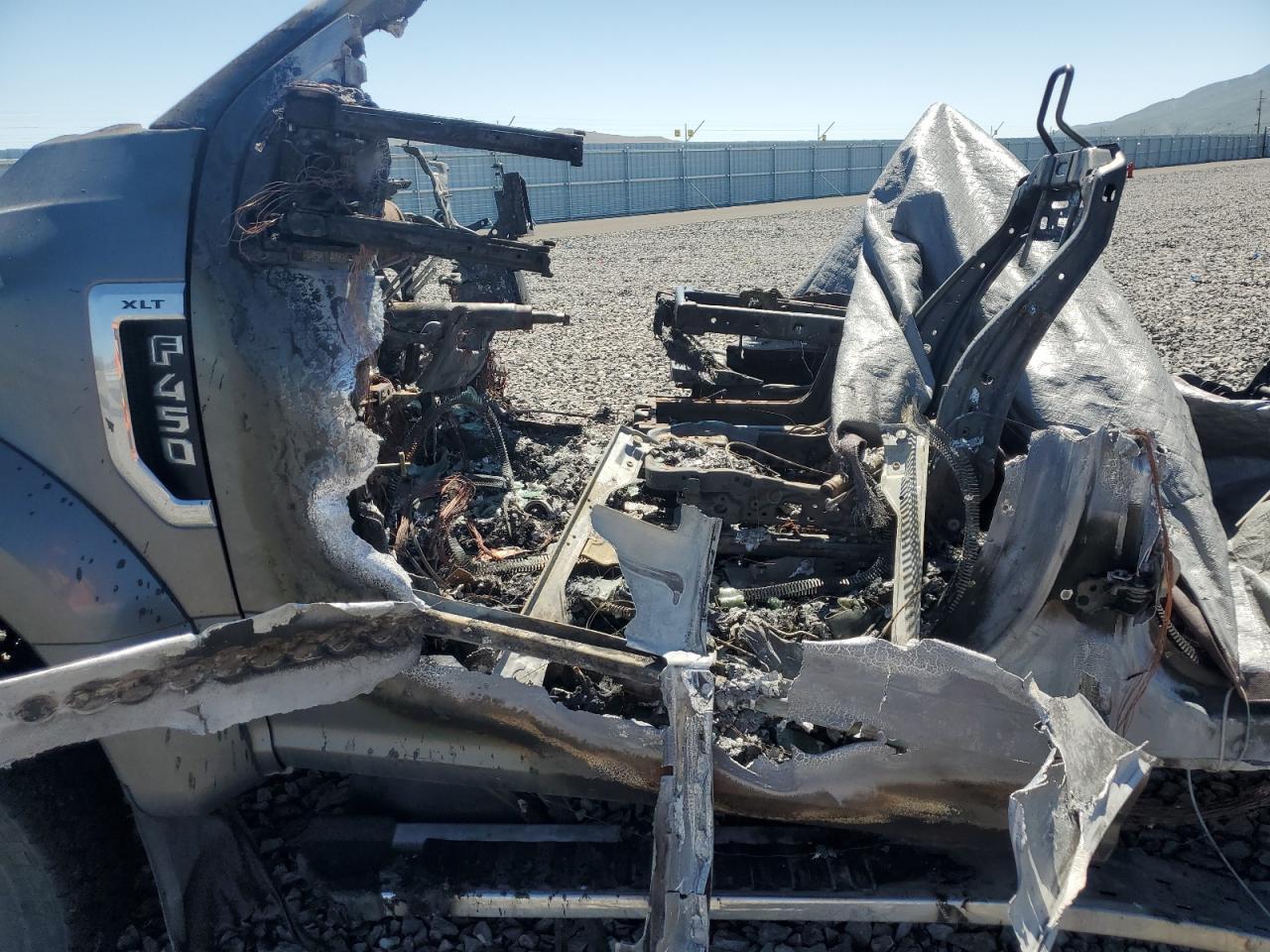 2022 Ford F450 Super Duty - Фото 7