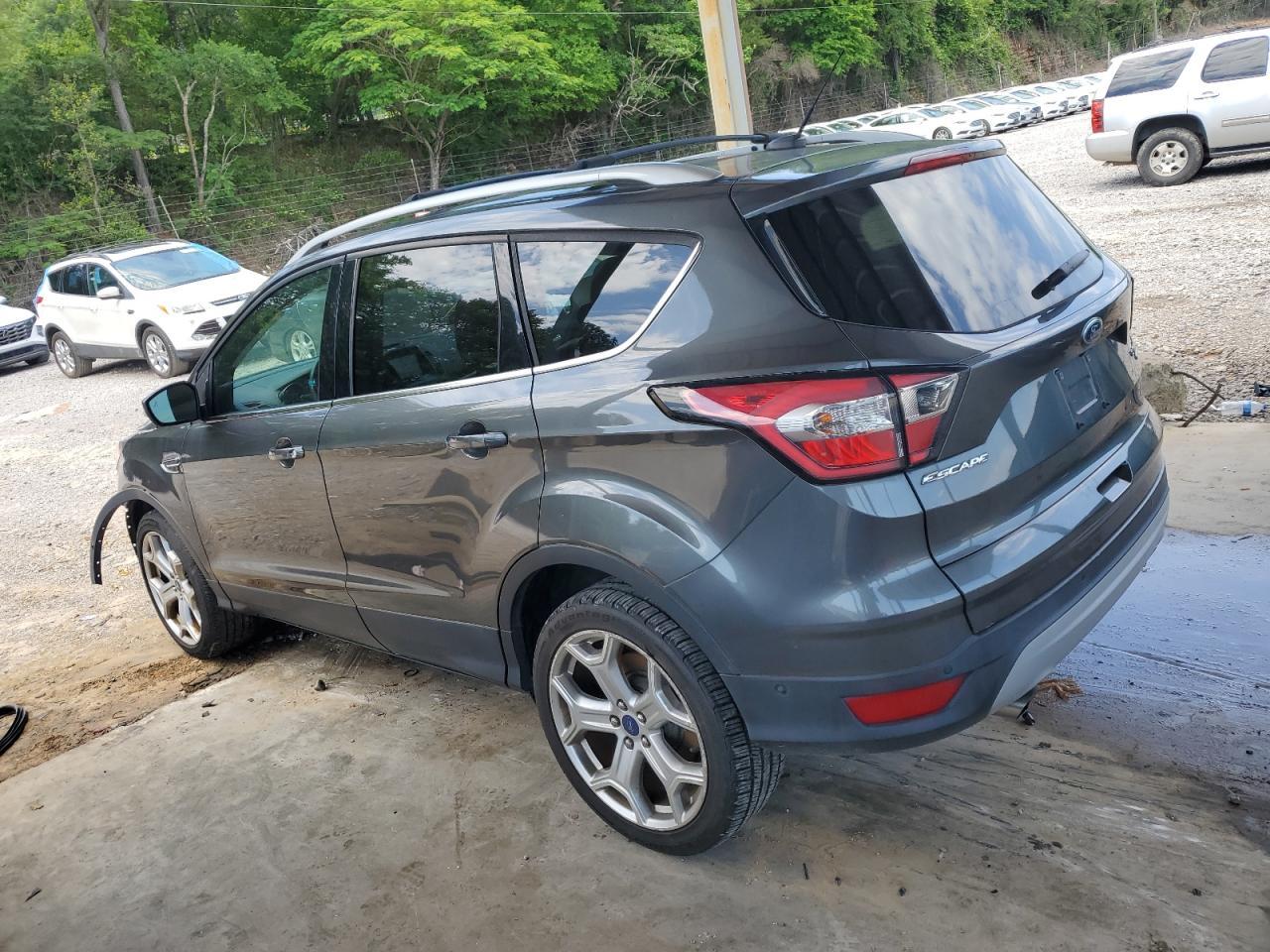 2017 Ford Escape Titanium - Фото 2