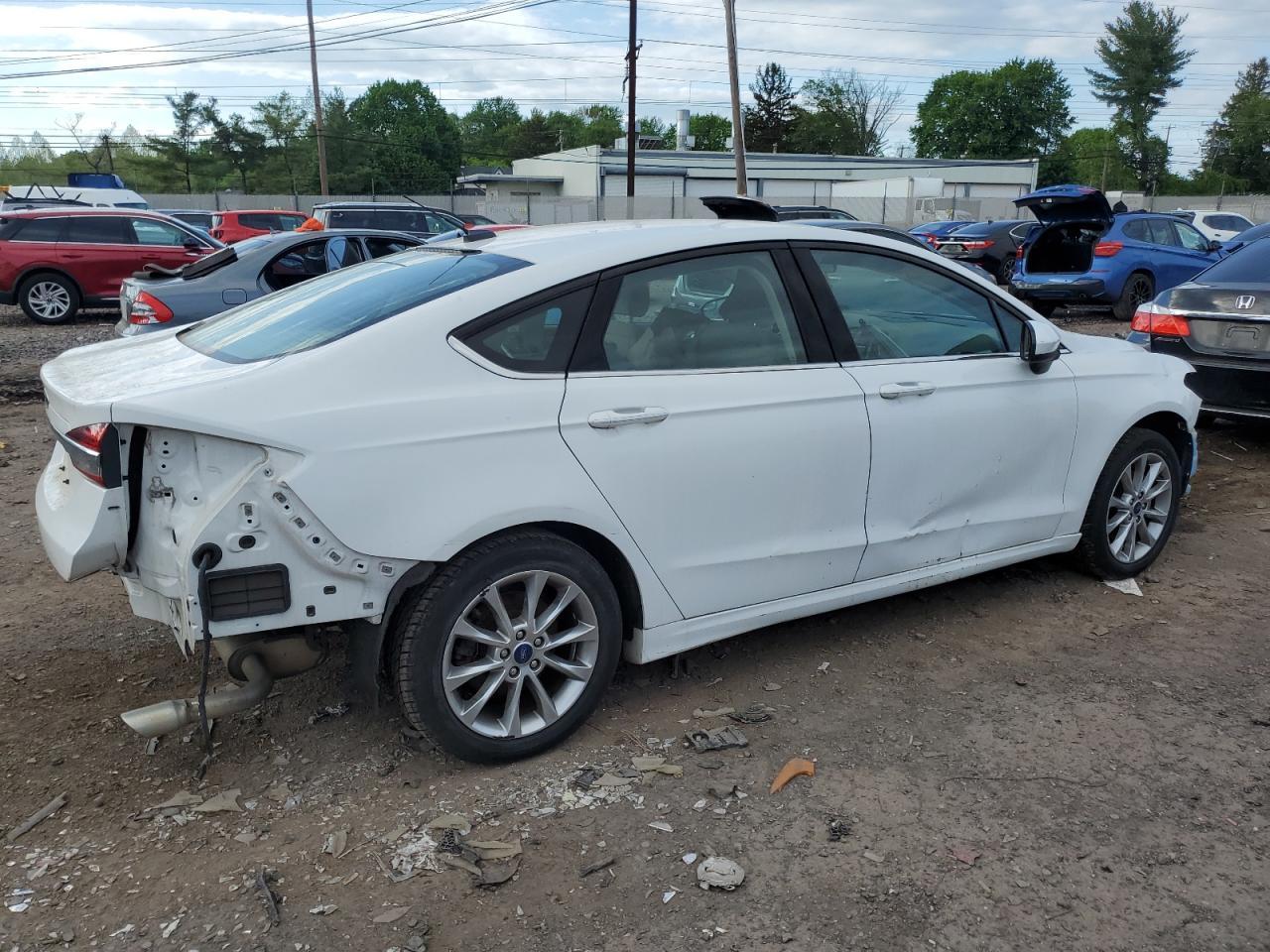 2017 Ford Fusion Se - Фото 3