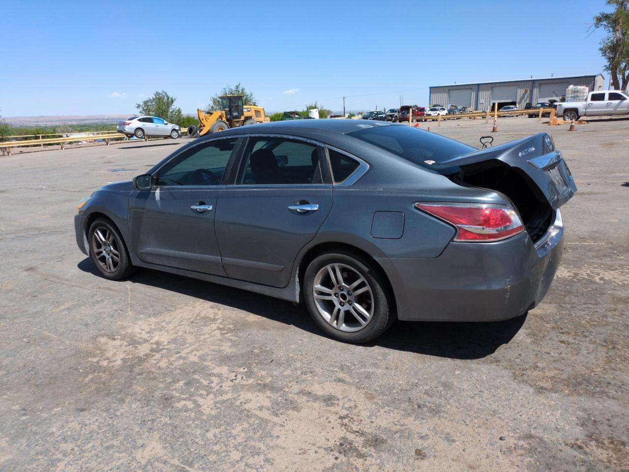 2014 Nissan Altima 2.5 - Image 2