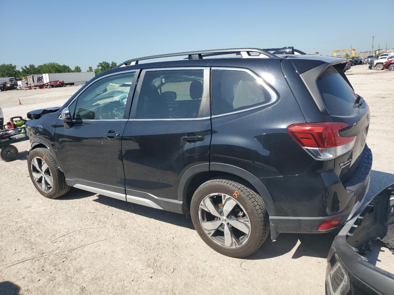 2020 Subaru Forester Touring - Фото 2
