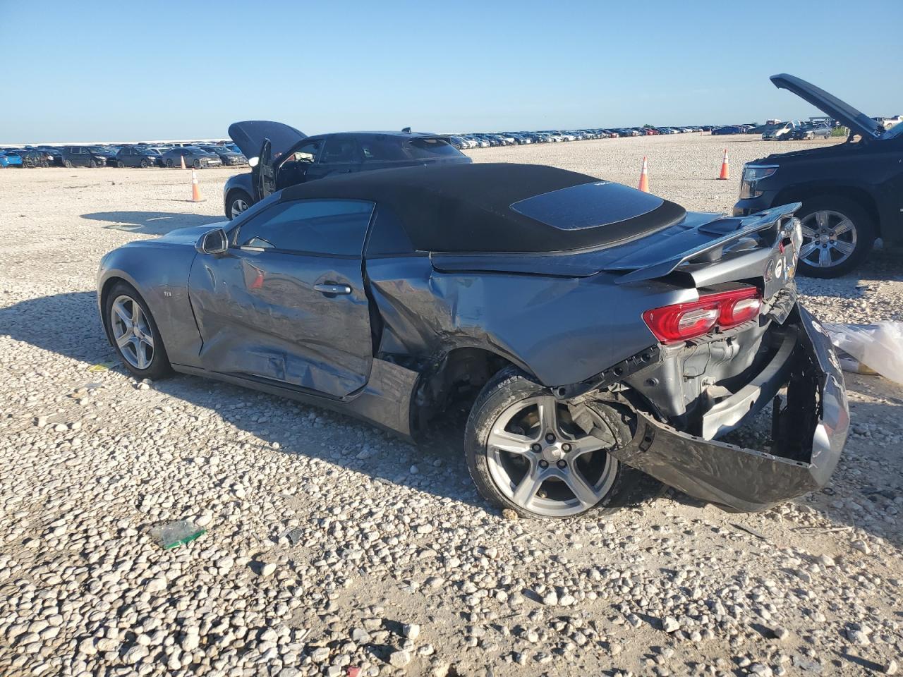 2020 Chevrolet Camaro Ls - Фото 3