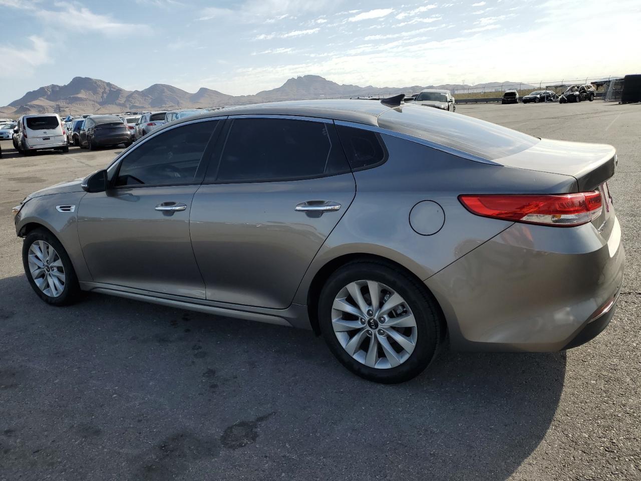 2016 Kia Optima Ex - Image 2
