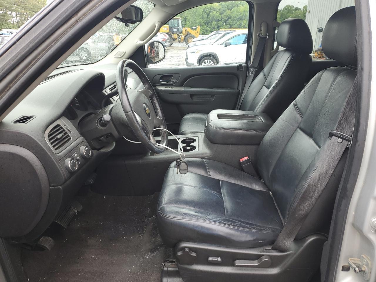 2010 Chevrolet Avalanche Lt - Image 7