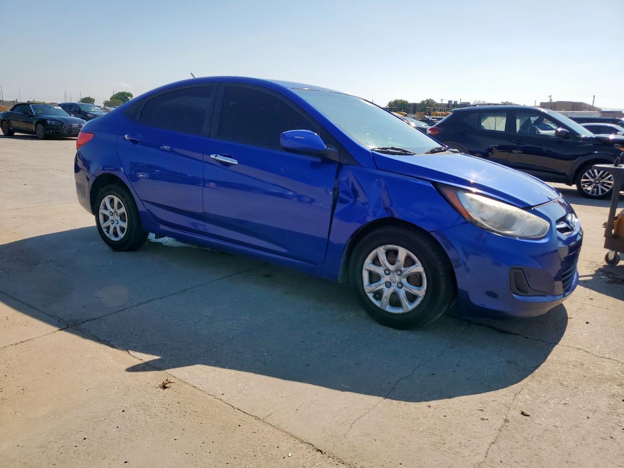 2013 Hyundai Accent Gls - Фото 4