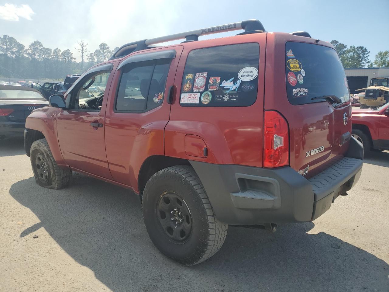 2011 Nissan Xterra Off Road - Image 2