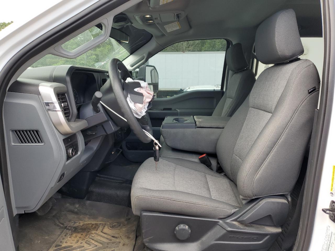 2024 Ford F350 Super Duty - Image 7