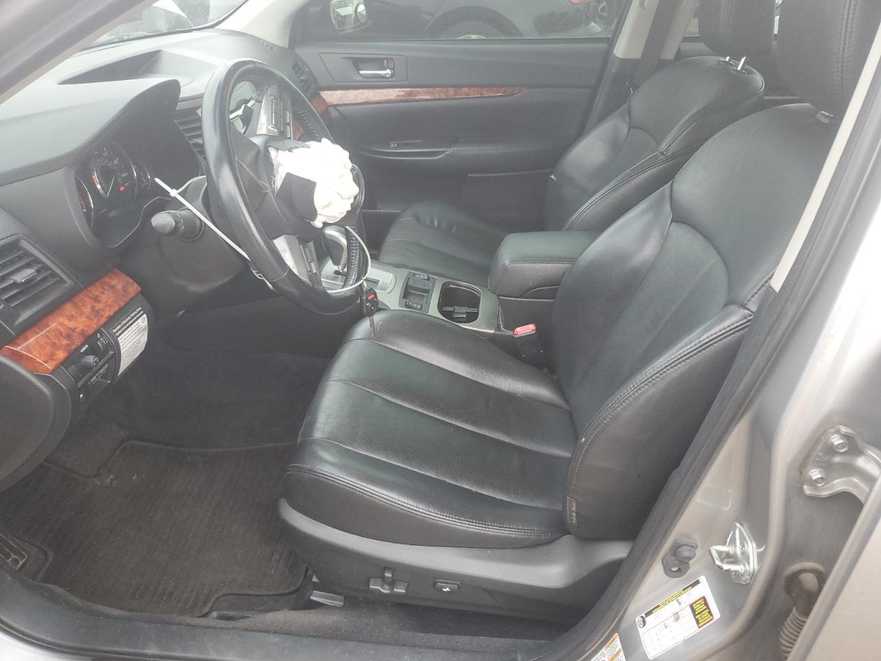 2010 Subaru Legacy 2.5I Limited - Image 7