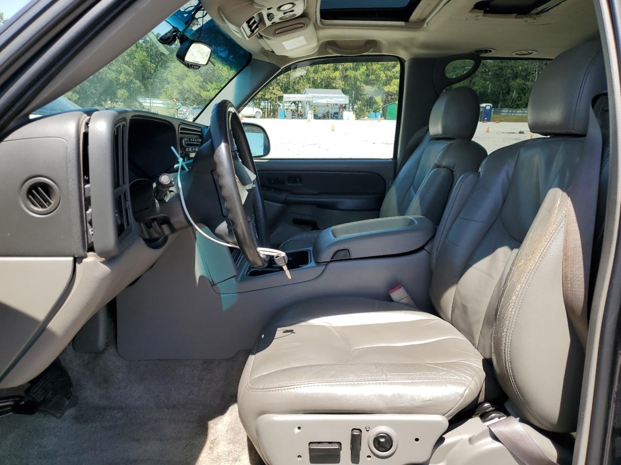 2003 Chevrolet Tahoe C1500 - Image 7