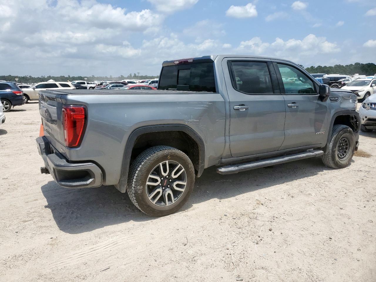 2019 GMC Sierra K1500 At4 - Фото 3