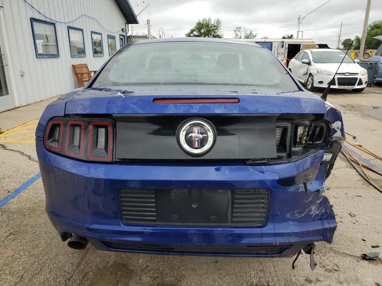 2014 Ford Mustang - Image 6