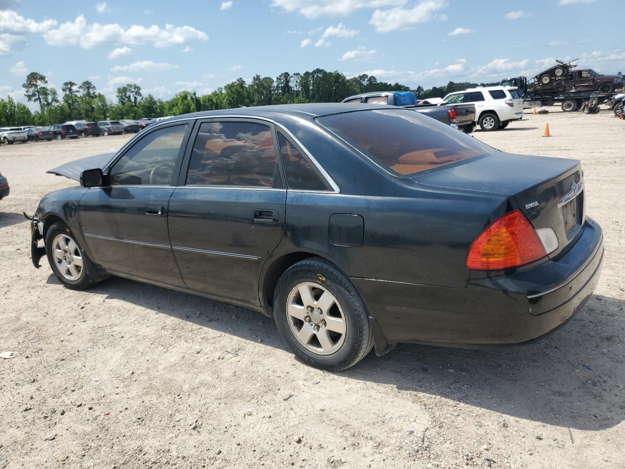 2002 Toyota Avalon Xl - Image 2