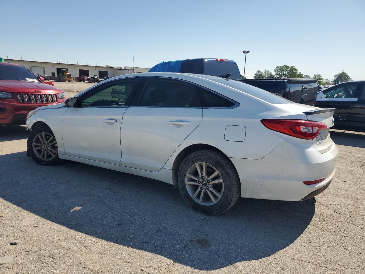 2017 Hyundai Sonata Se - Image 2