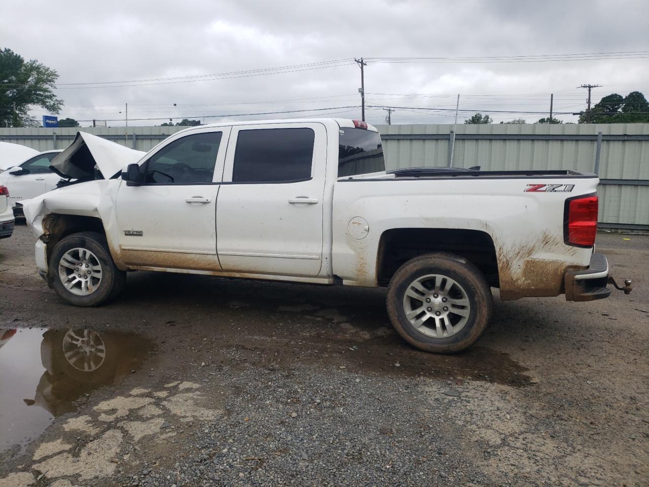 2018 Chevrolet Silverado K1500 Lt - Image 2