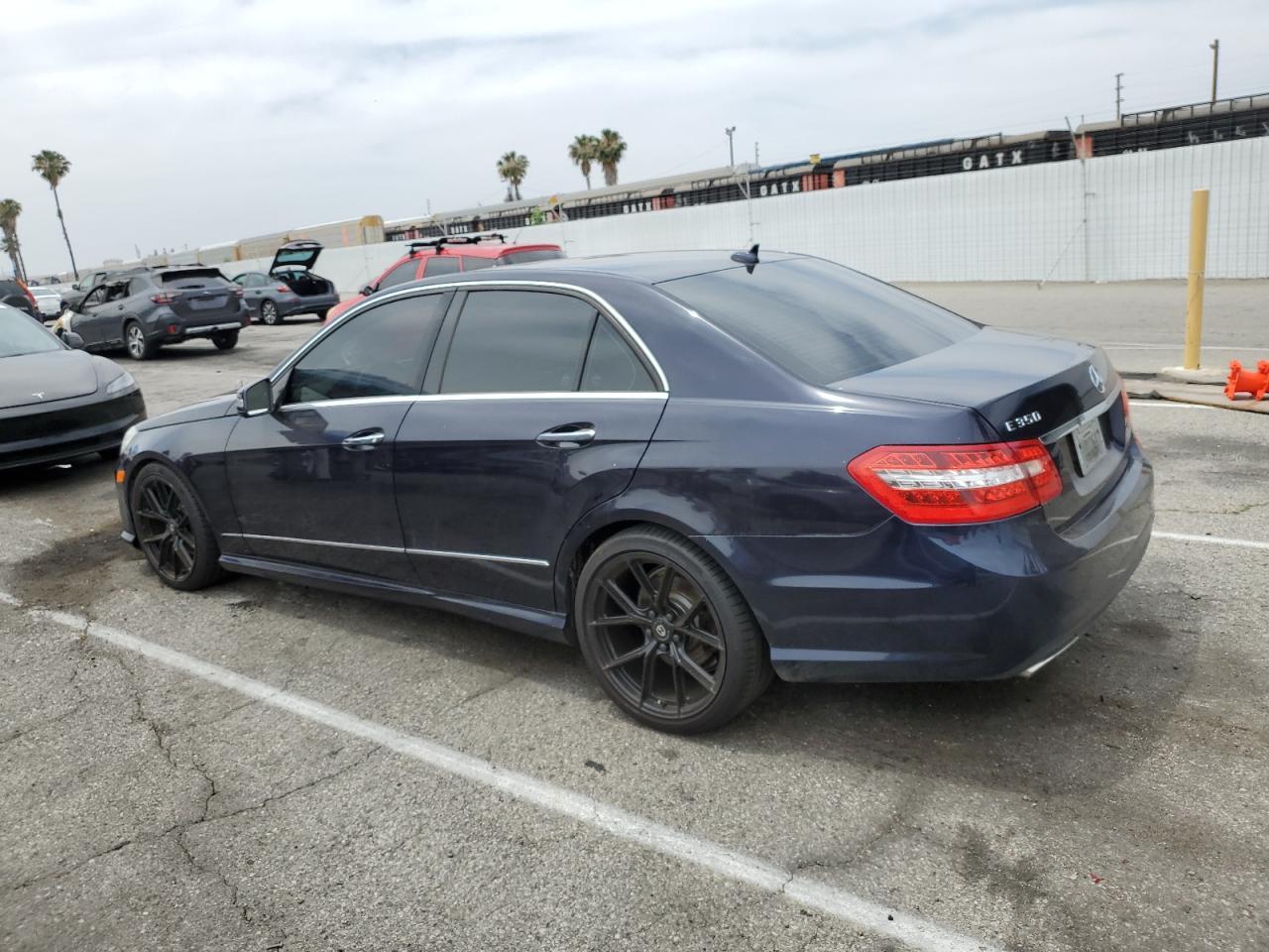 2010 Mercedes-Benz E 350 - Фото 2