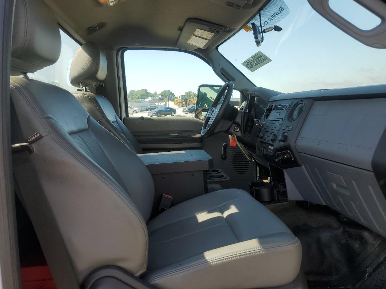 2013 Ford F450 Super Duty - Фото 6