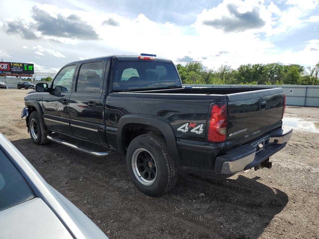 2007 Chevrolet Silverado K1500 Classic Crew Cab - Image 2