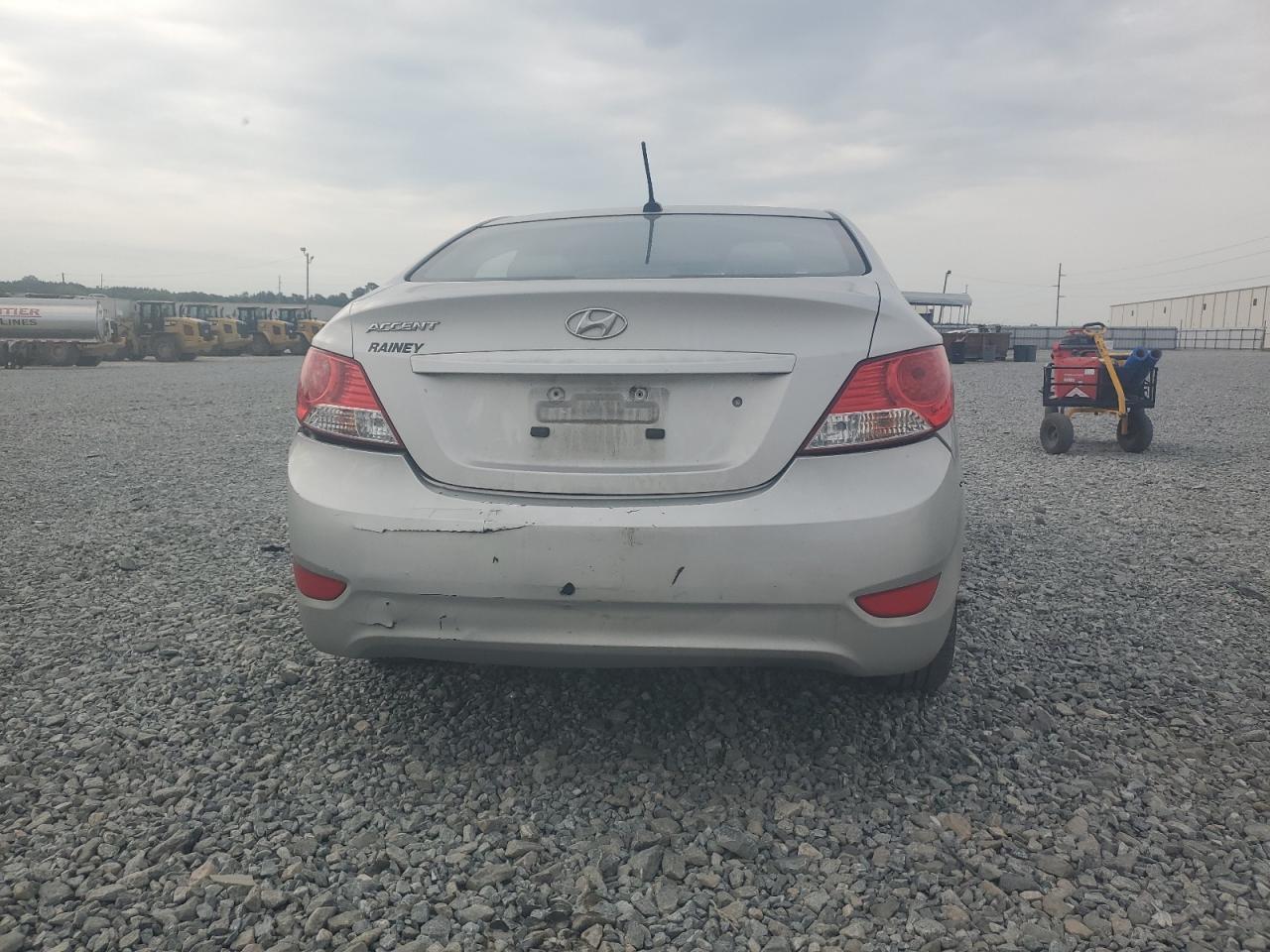 2014 Hyundai Accent Gls - Фото 6