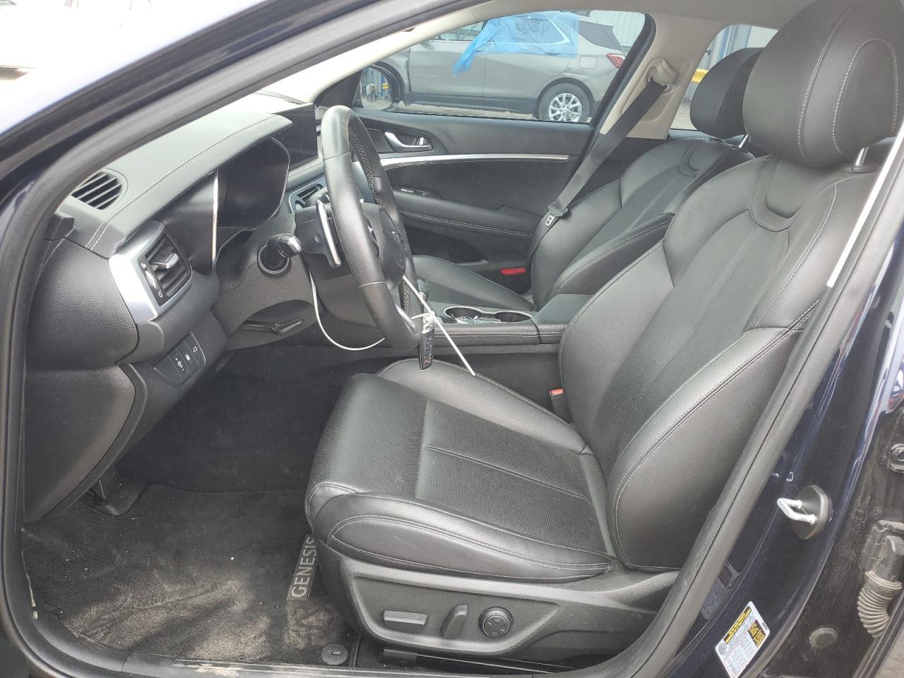 2023 Genesis G70 Base - Image 7