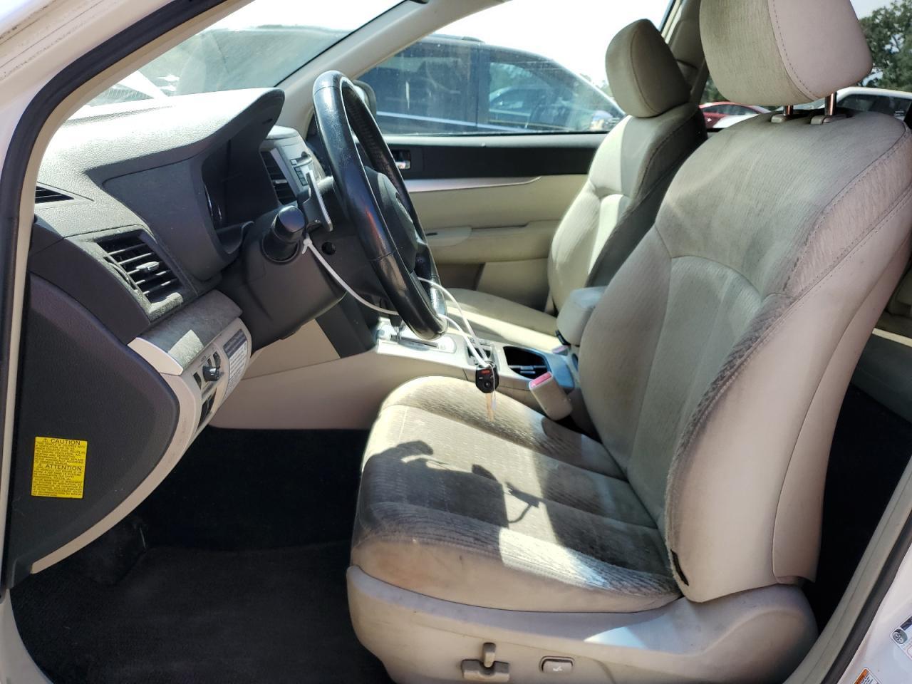 2011 Subaru Outback 2.5I Premium - Image 7