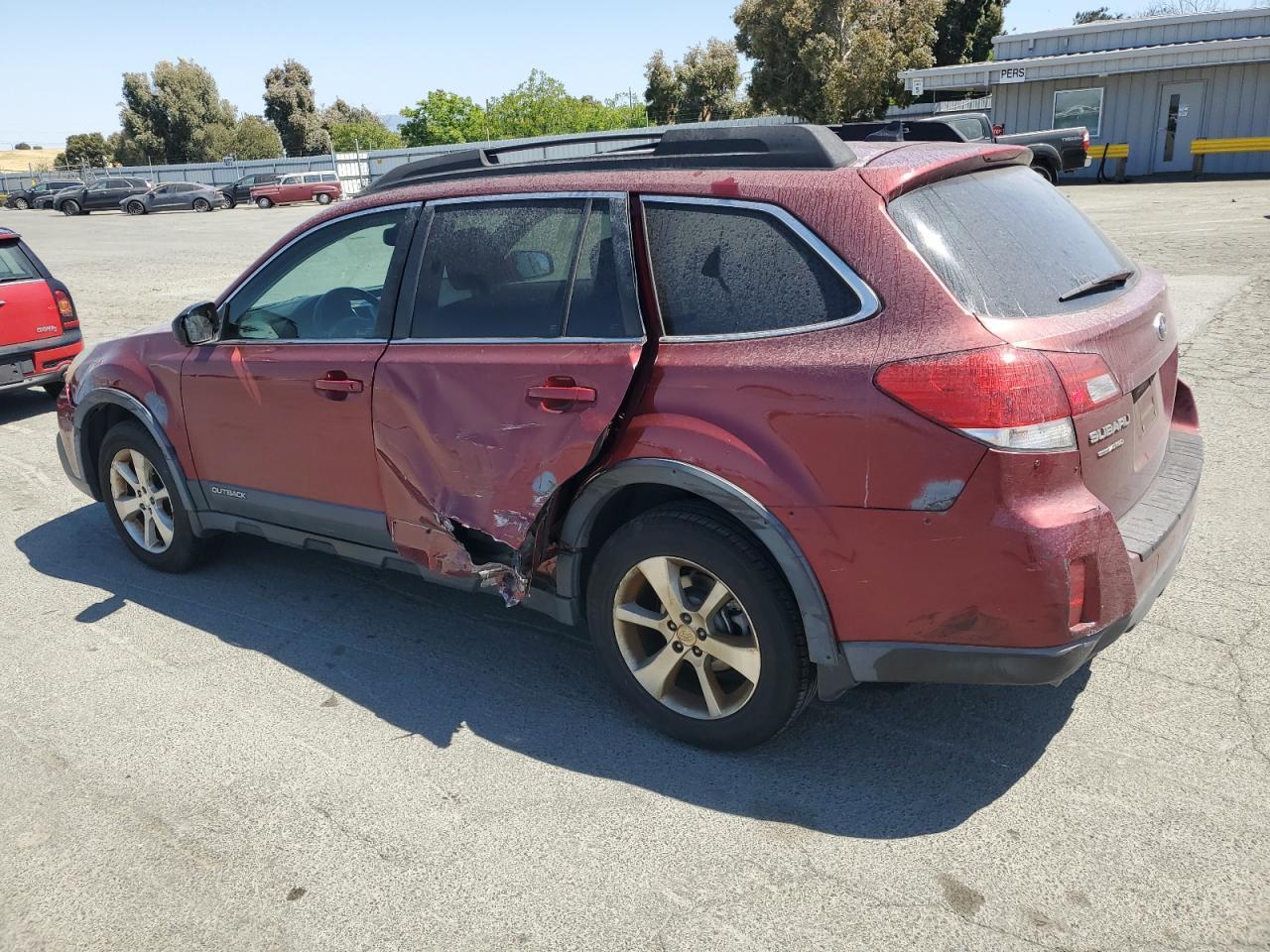 2013 Subaru Outback 2.5I Limited - Image 2
