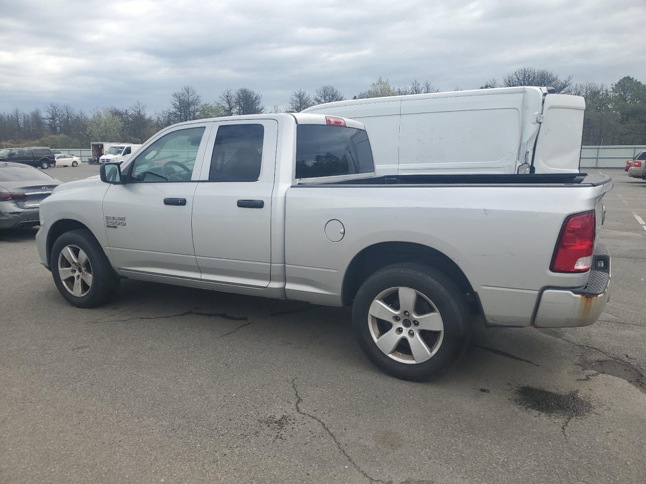 2019 Ram 1500 Classic Tradesman - Фото 2