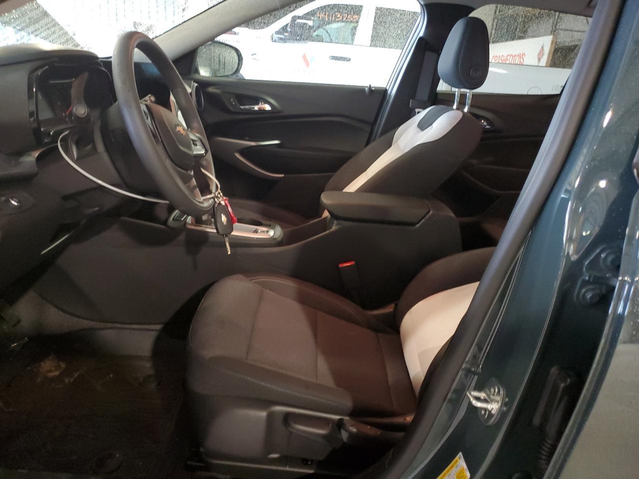 2025 Chevrolet Trax Ls - Image 7