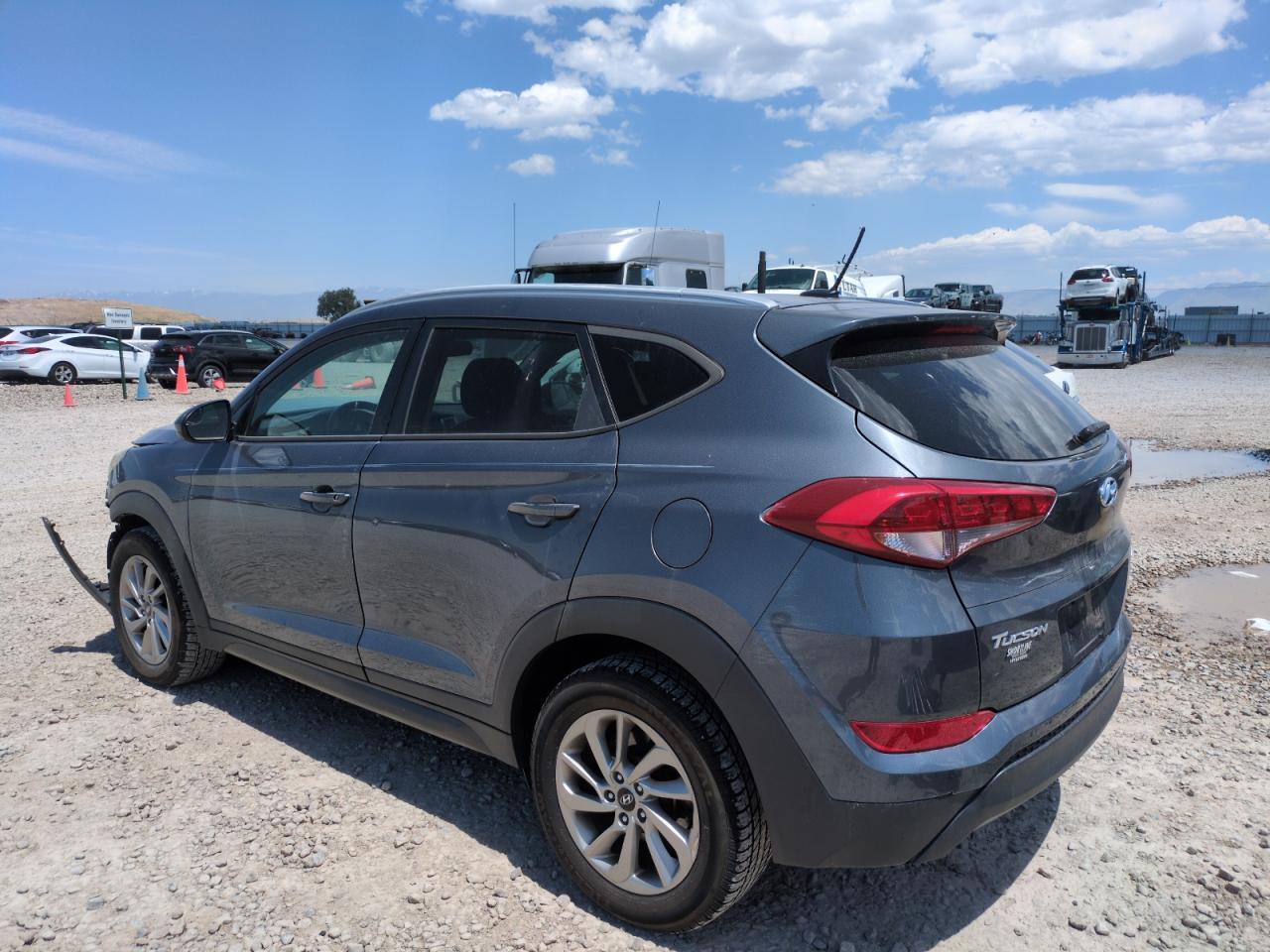 2016 Hyundai Tucson Limited - Image 2
