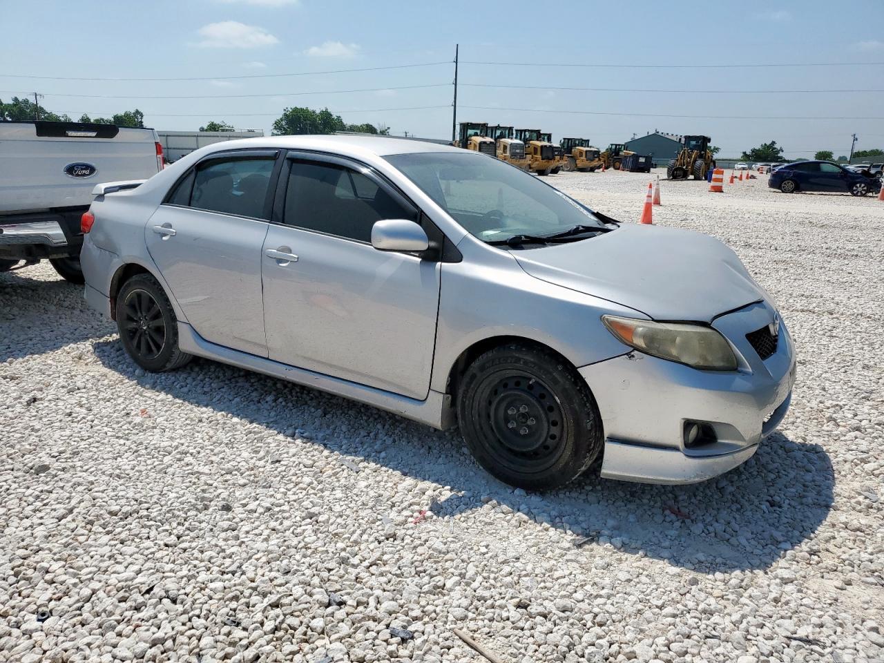 2010 Toyota Corolla - Фото 4