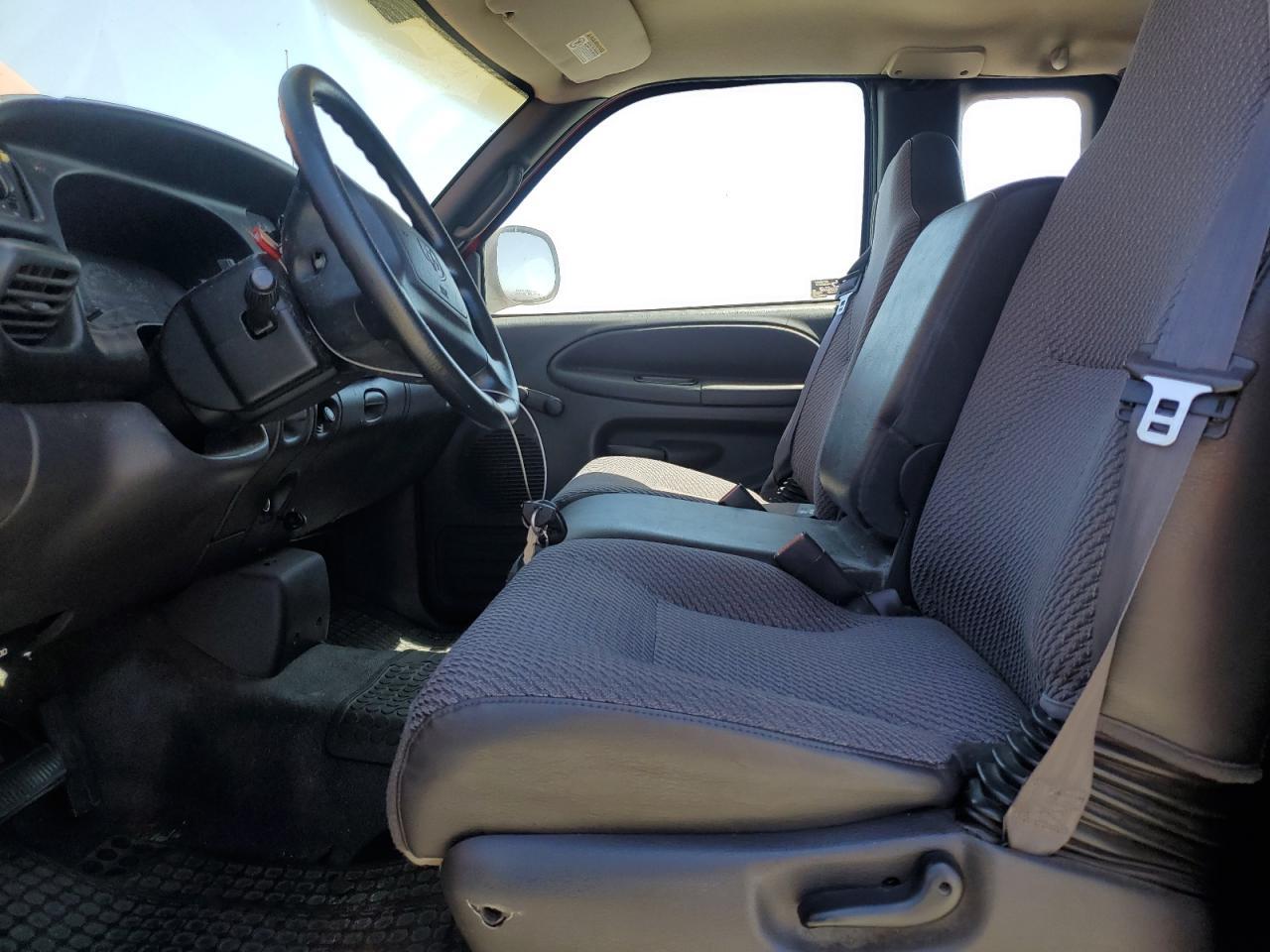 2001 Dodge Ram 1500 - Фото 7