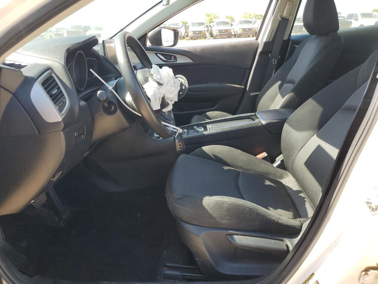 2018 Mazda 3 Sport - Image 7