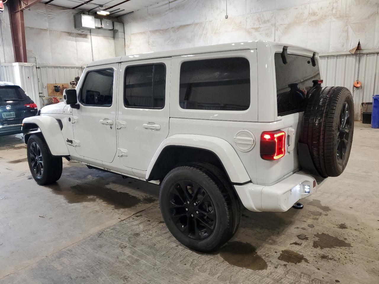 2021 Jeep Wrangler Unlimited Sahara - Image 2