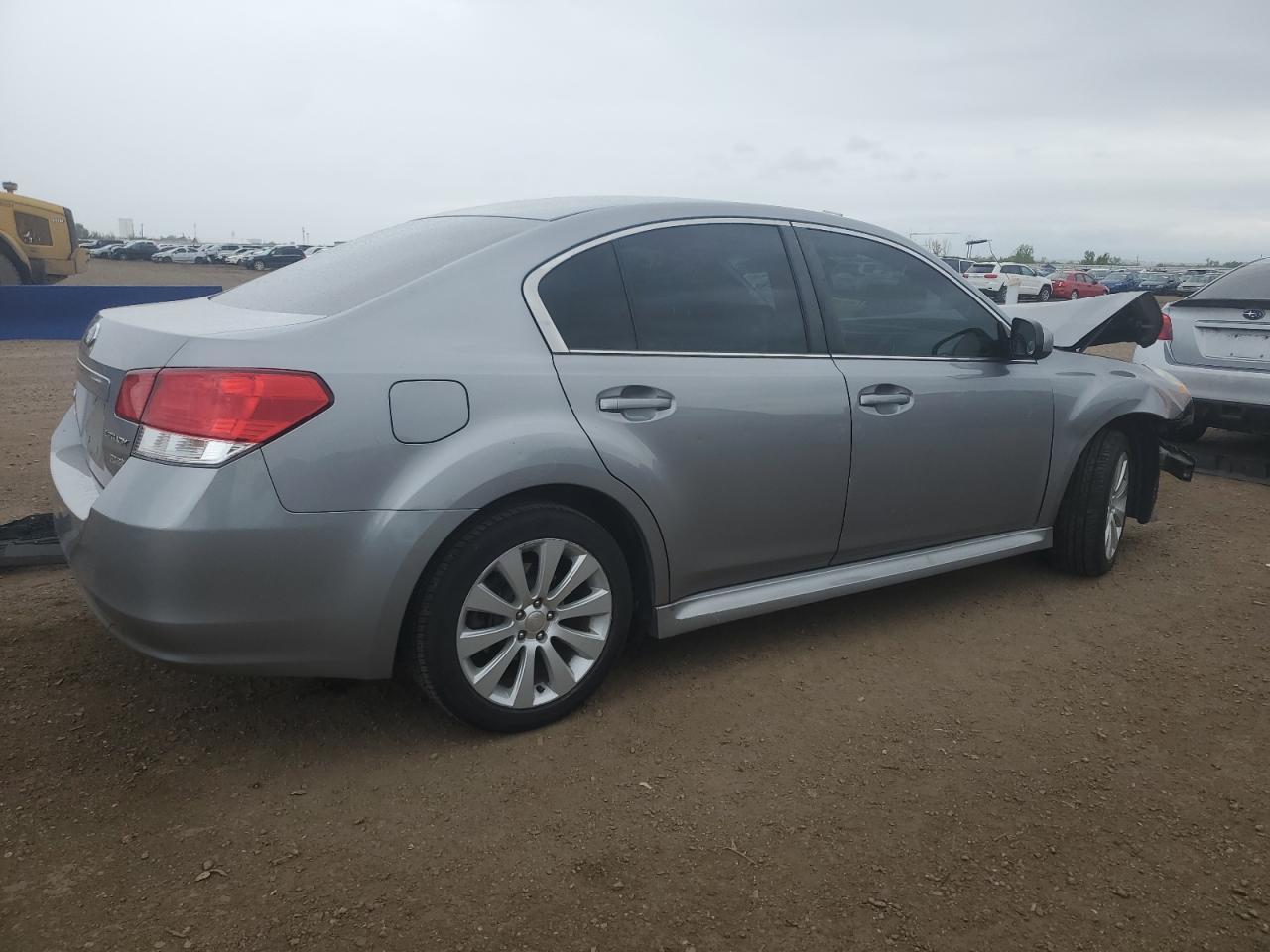 2010 Subaru Legacy 2.5I Limited - Image 3