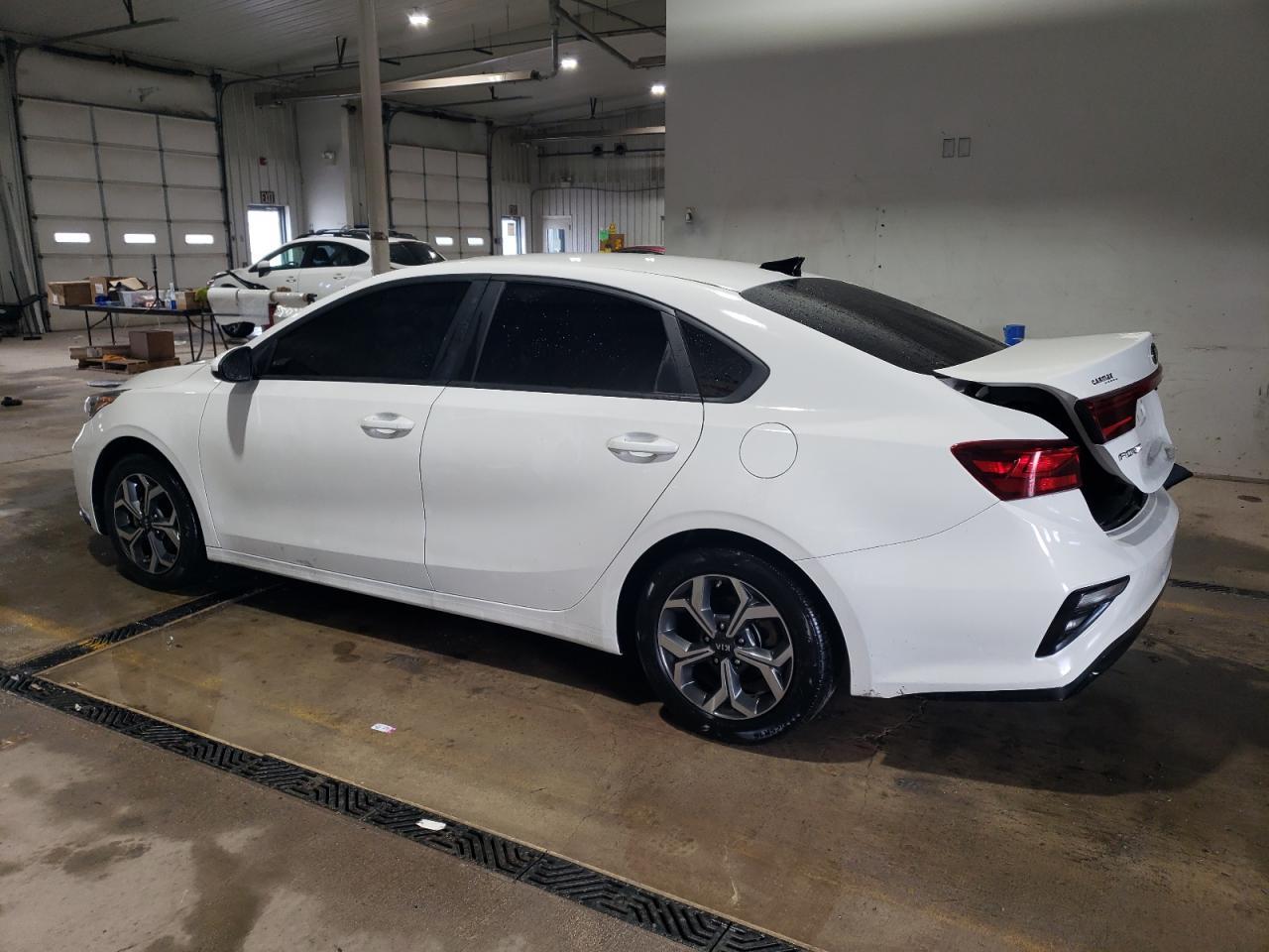 2021 Kia Forte Fe - Image 2