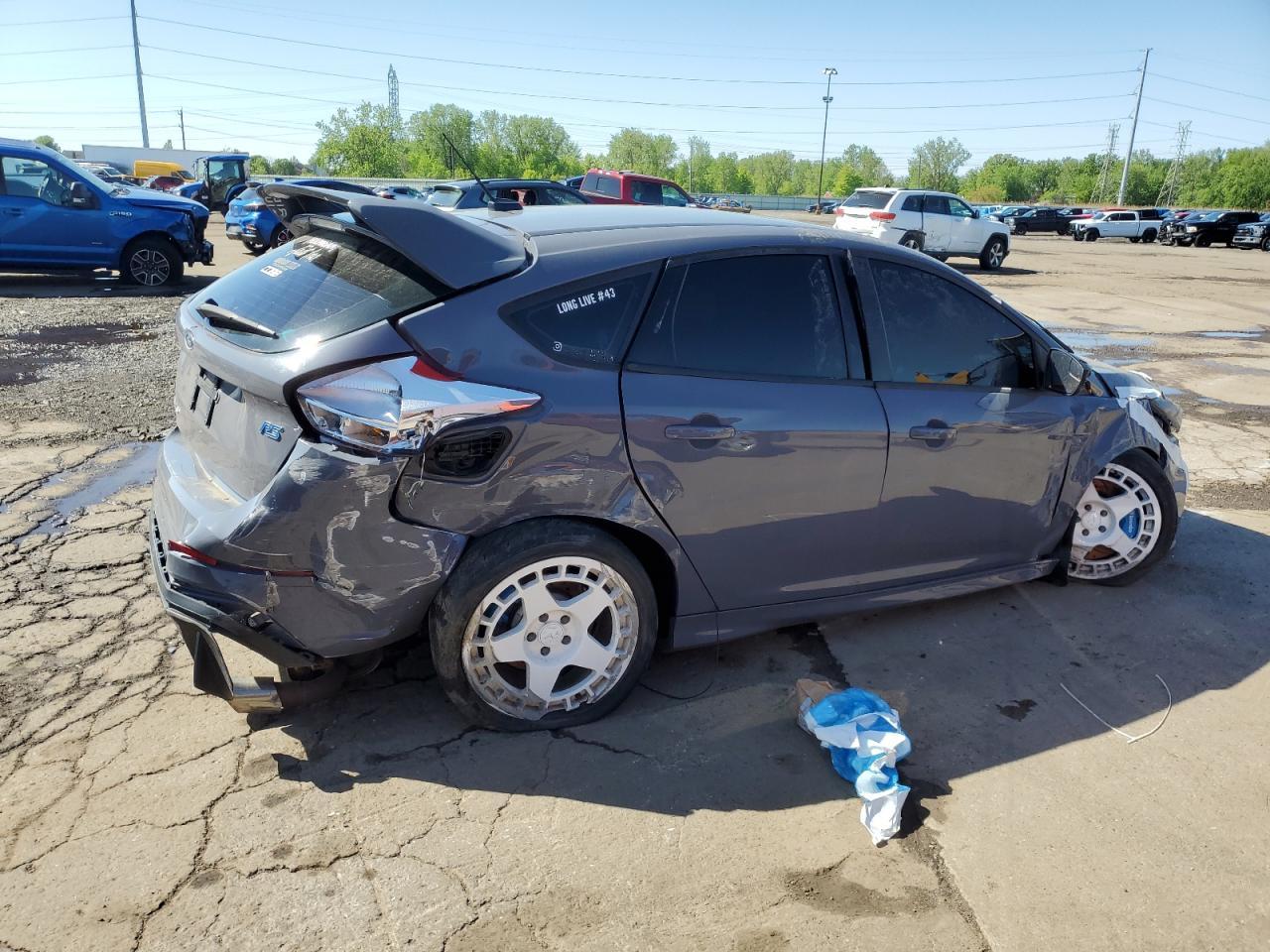 2017 Ford Focus Rs - Фото 3