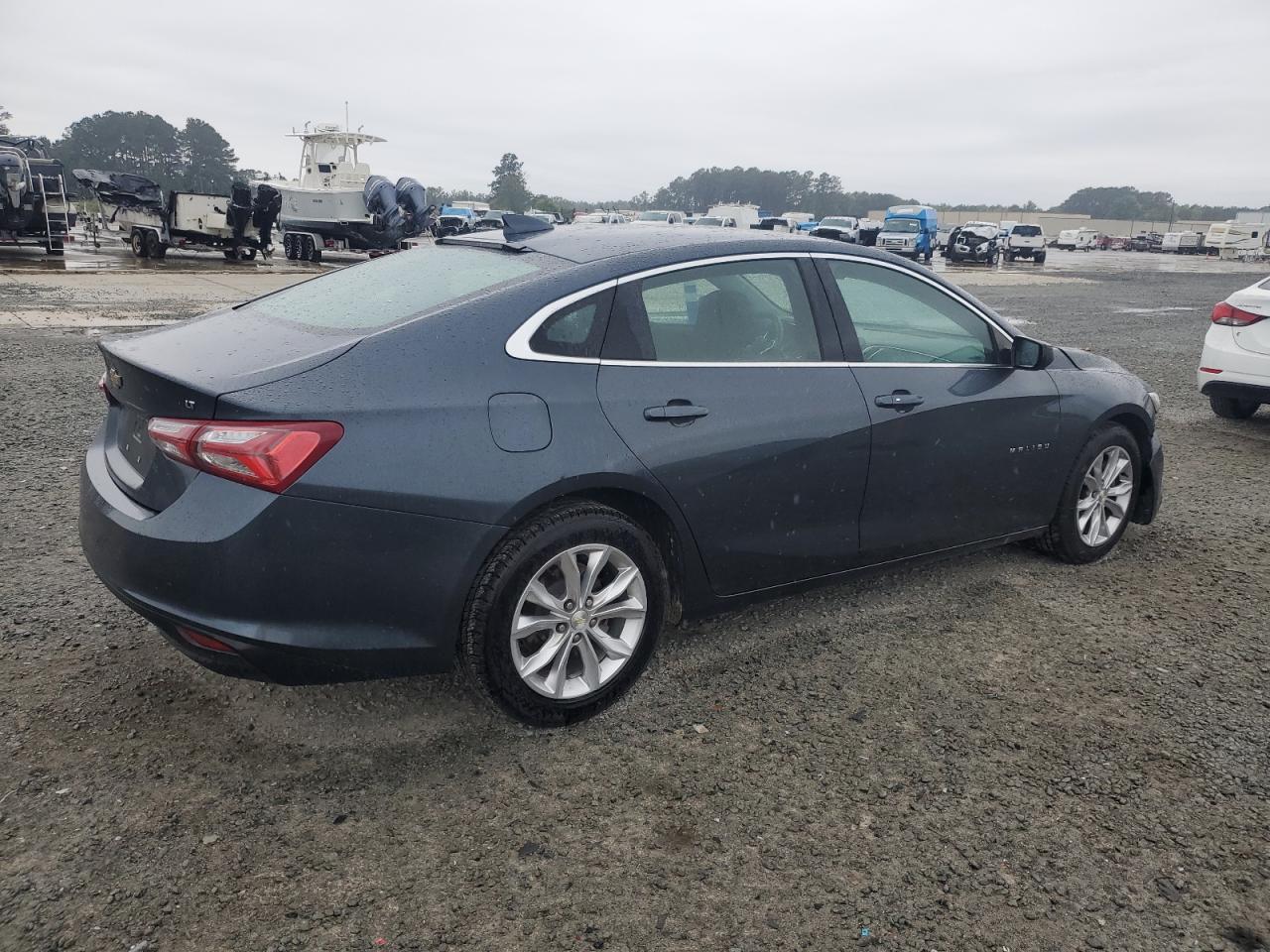2019 Chevrolet Malibu Lt - Image 3
