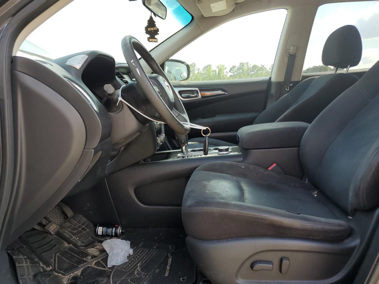 2013 Nissan Pathfinder S - Image 7