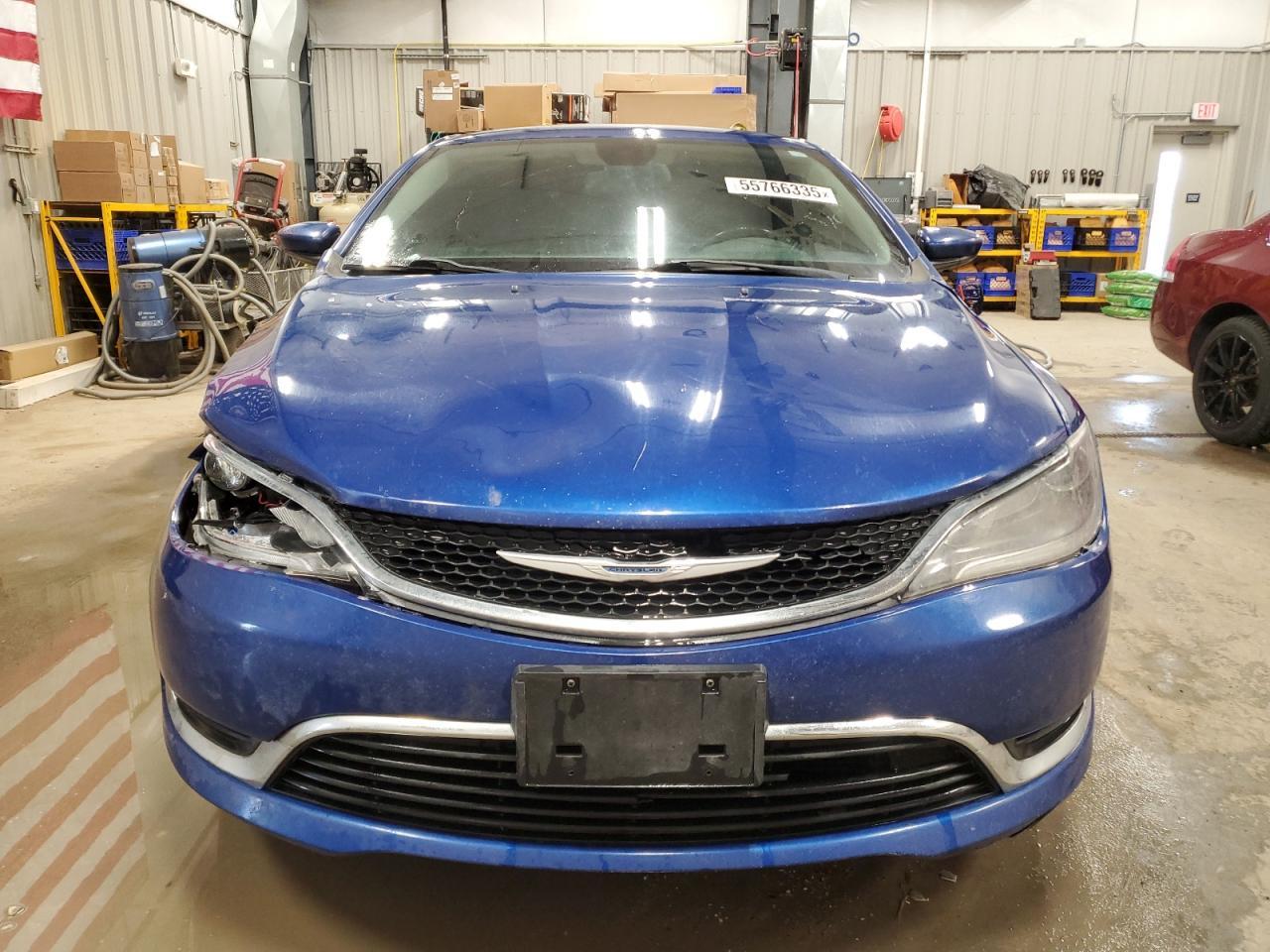 2015 Chrysler 200 Limited - Фото 5